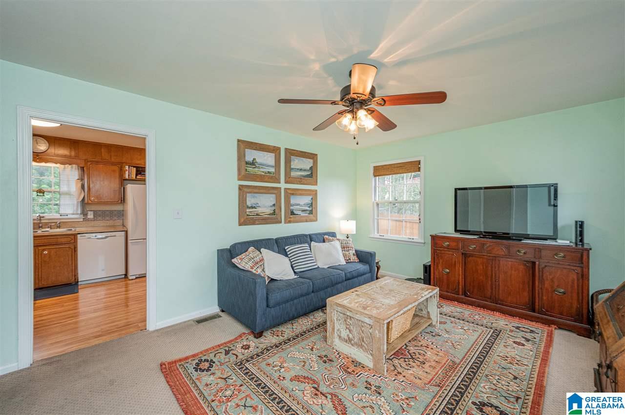 1136 Hardwick Lane Birmingham, AL 35209 - Photo 12 of 36
