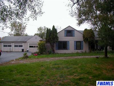 1916 Maples Road Fort Wayne, IN 46816 - Photo 1 of 2