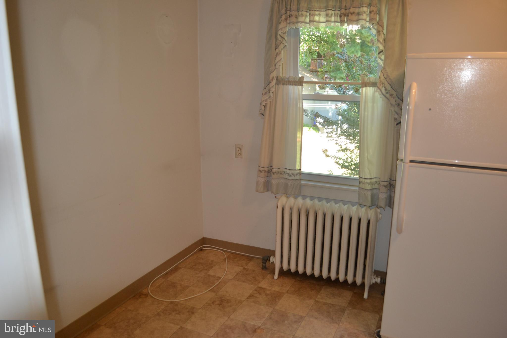 410 Kenmore Road Havertown, PA 19083 - Photo 20 of 41