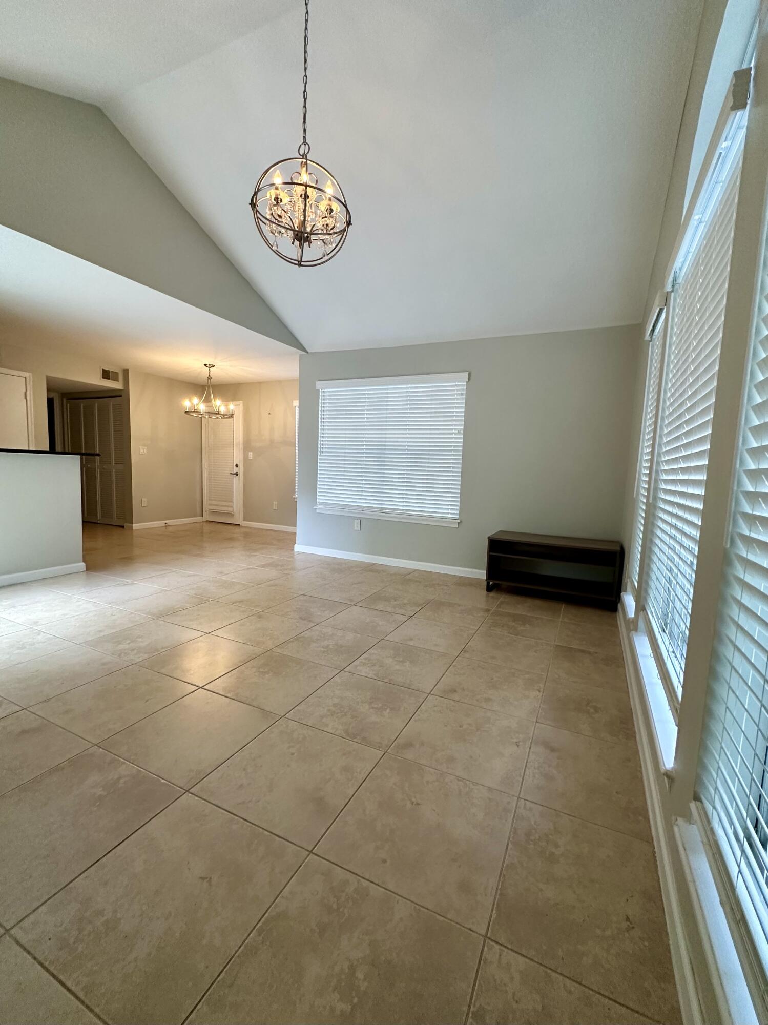 1050 Crystal Way, Unit H Delray Beach, FL 33444 - Photo 17 of 41 BahiaInterior