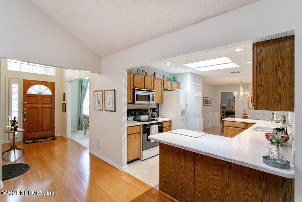 10946 Heathfield Road Jacksonville, FL 32225 - Photo 14 of 39 View