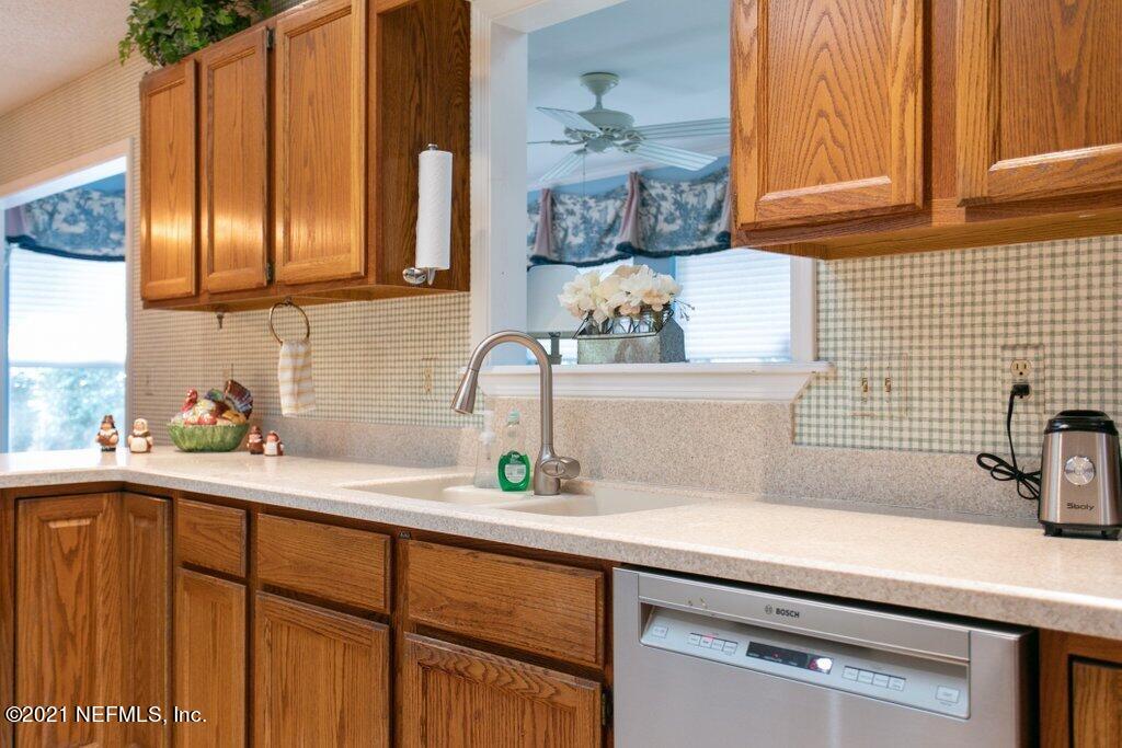 10946 Heathfield Road Jacksonville, FL 32225 - Photo 15 of 39 Pass through
