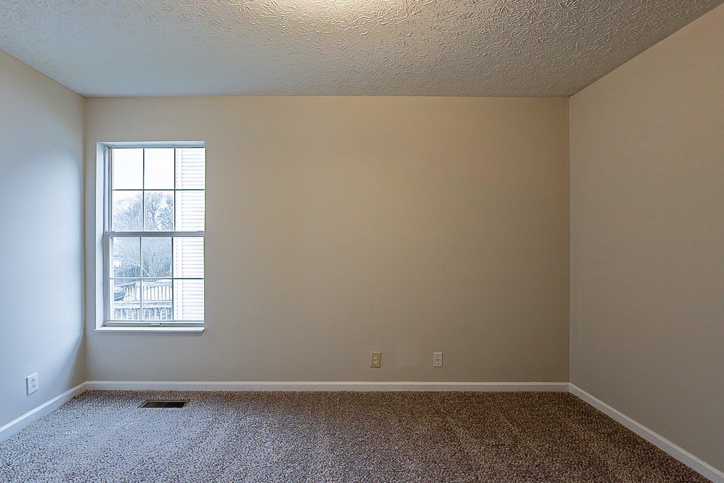1008 Ridge Trail Goodlettsville, TN 37072 - Photo 15 of 21 an empty room with windows
