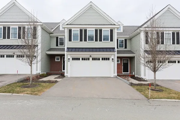 $799,900 | 8 Riverstone Way, Unit 8, Franklin, MA 02038