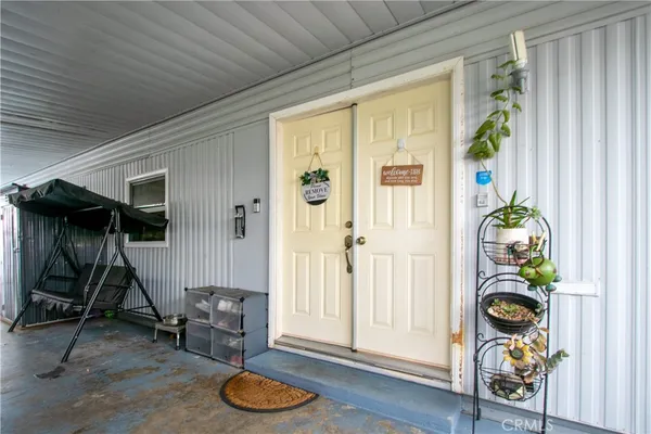 a view of a entryway