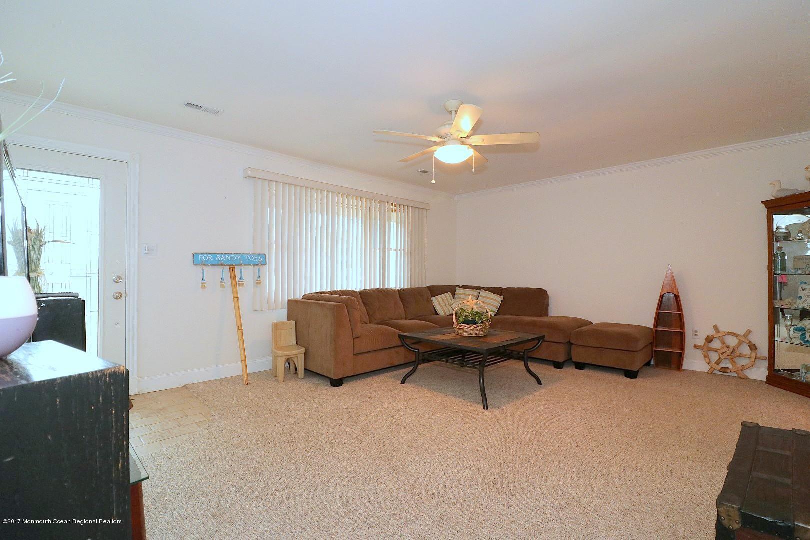 12 Reno Court Barnegat, NJ 08005 - Photo 12 of 29 IMG_0427