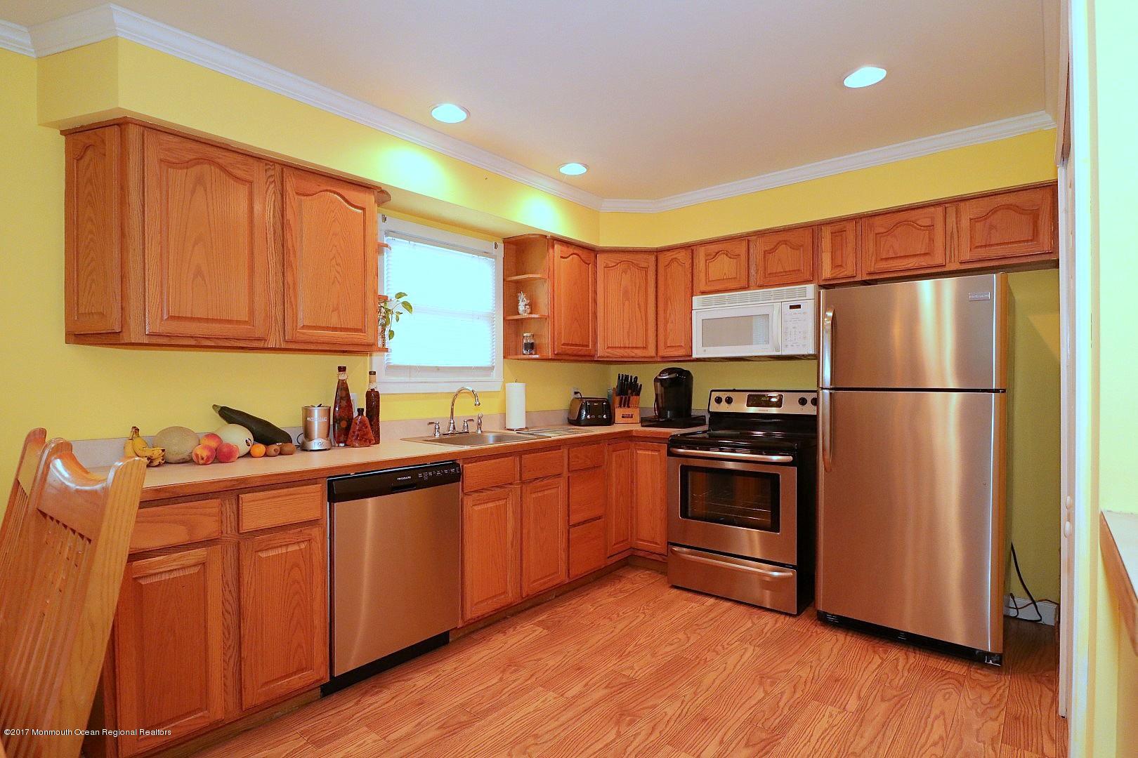 12 Reno Court Barnegat, NJ 08005 - Photo 16 of 29 IMG_0435