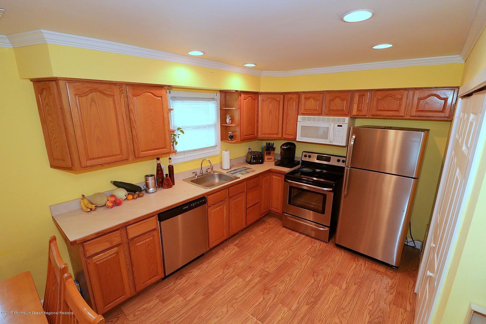 12 Reno Court Barnegat, NJ 08005 - Photo 17 of 29 IMG_0437