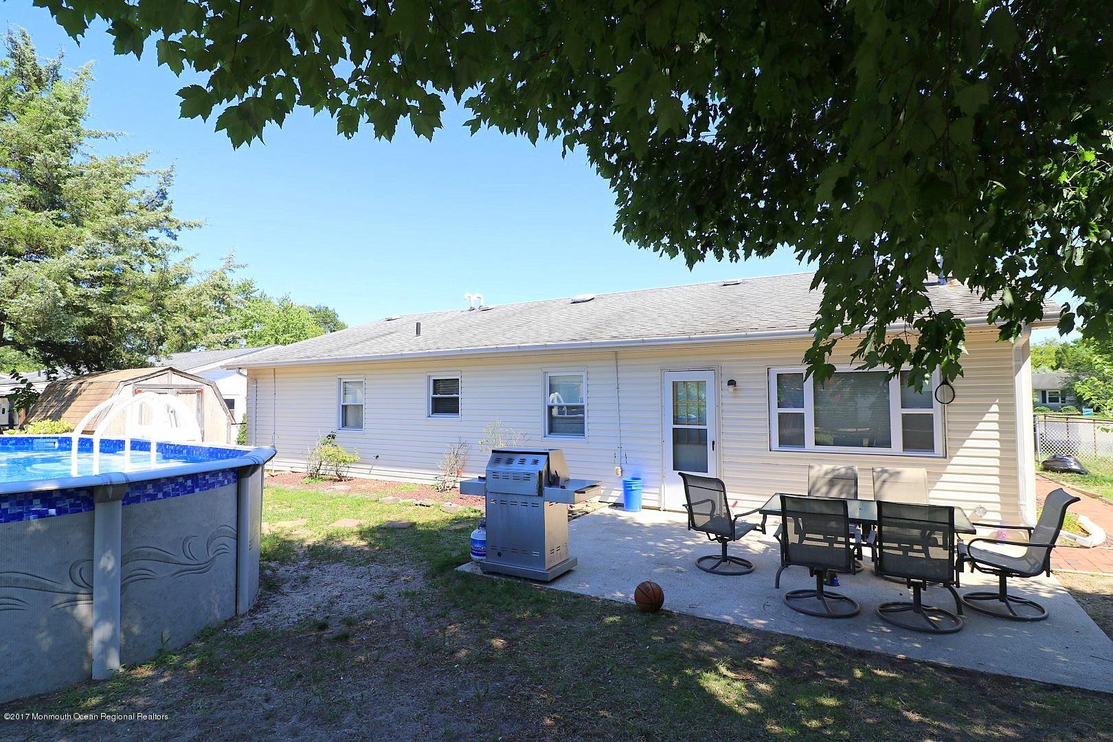 12 Reno Court Barnegat, NJ 08005 - Photo 5 of 29 IMG_0158B