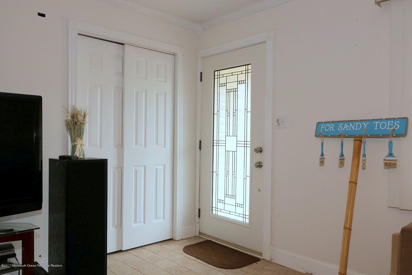 12 Reno Court Barnegat, NJ 08005 - Photo 10 of 29 IMG_0424