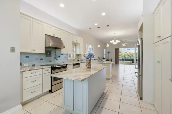 $659,000 | 7954 Southeast Hempstead Circle, Hobe Sound, FL 33455