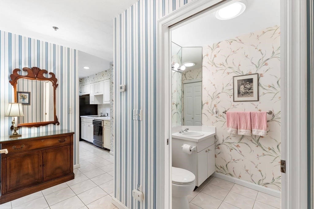 661 Lowell Street, Unit 16 Lexington, MA 02420 - Photo 27 of 35