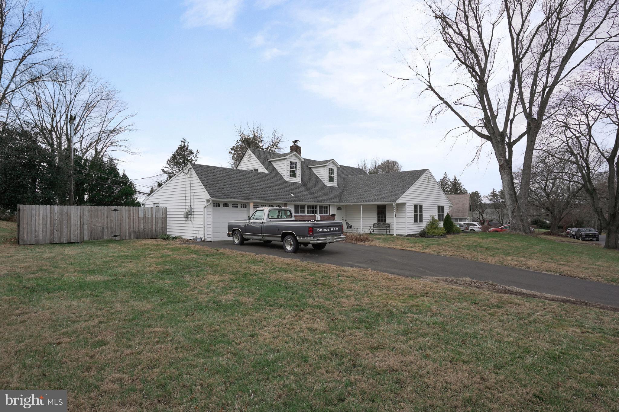 35 Firebush Road Levittown, PA 19056 - Photo 1 of 44