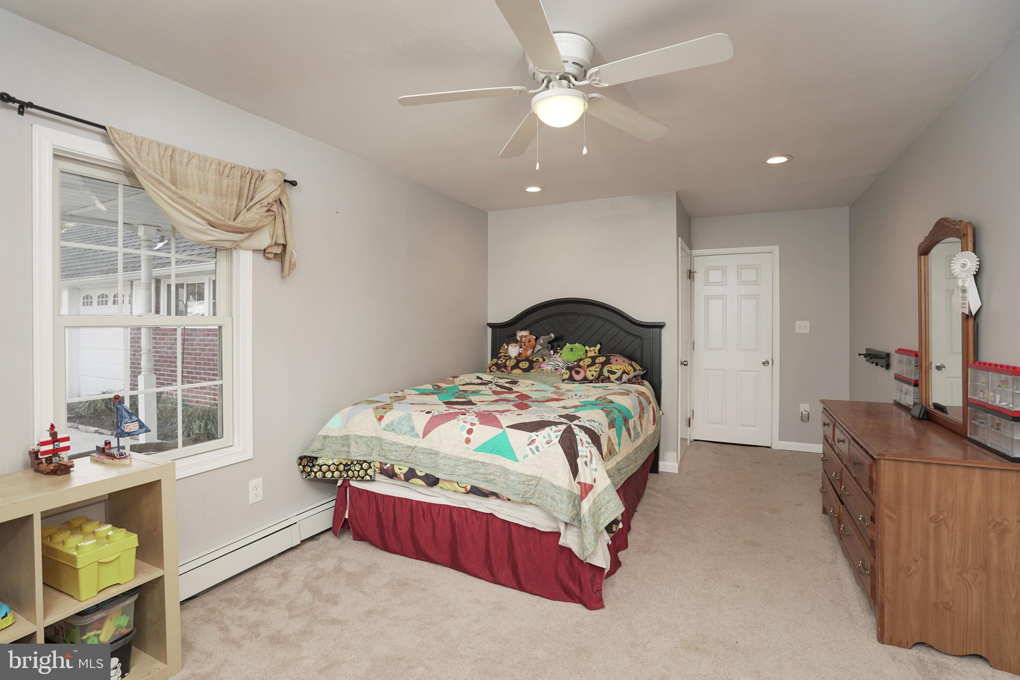 35 Firebush Road Levittown, PA 19056 - Photo 15 of 44