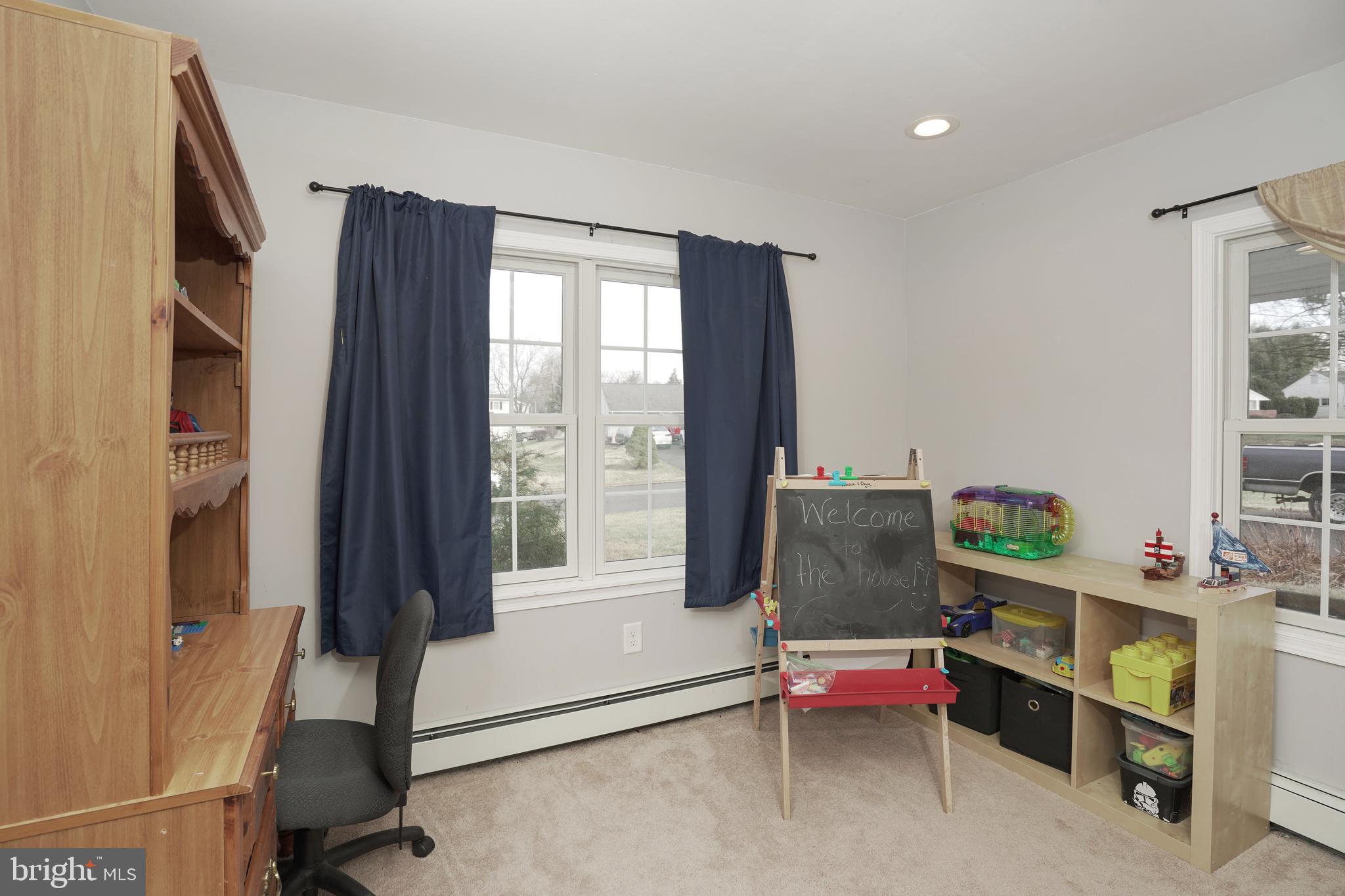 35 Firebush Road Levittown, PA 19056 - Photo 16 of 44