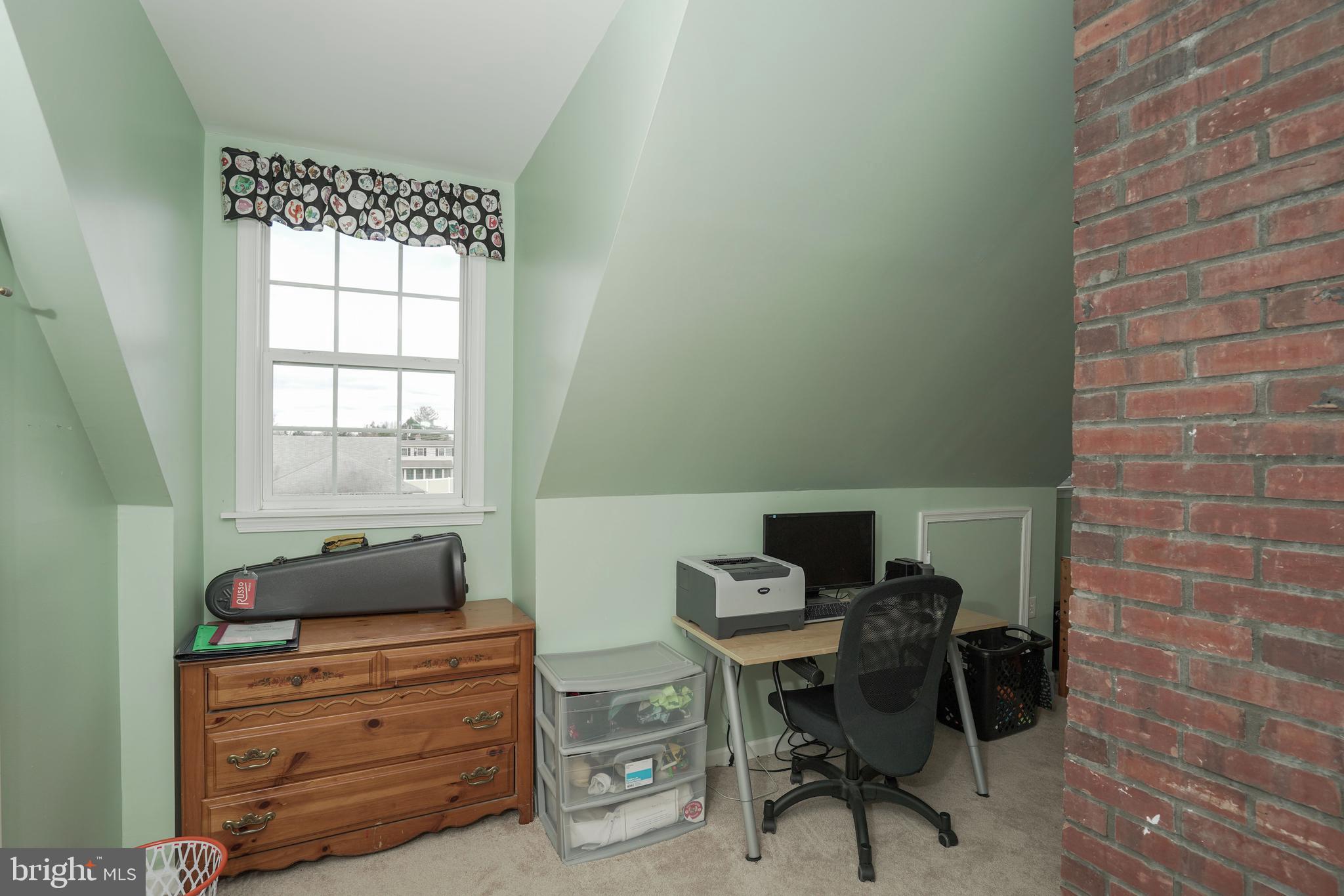 35 Firebush Road Levittown, PA 19056 - Photo 34 of 44