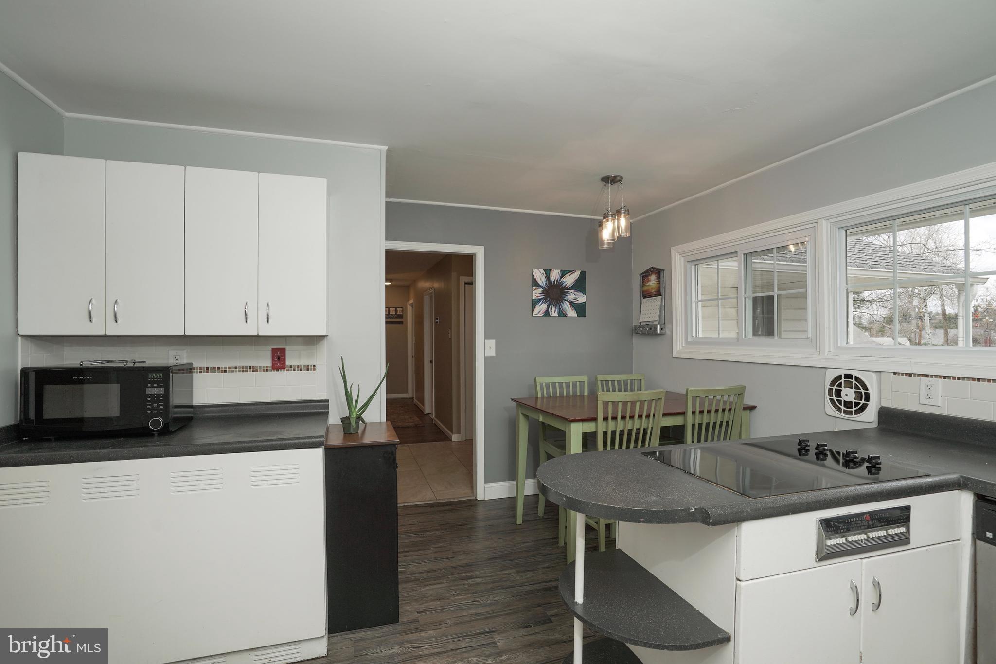 35 Firebush Road Levittown, PA 19056 - Photo 6 of 44