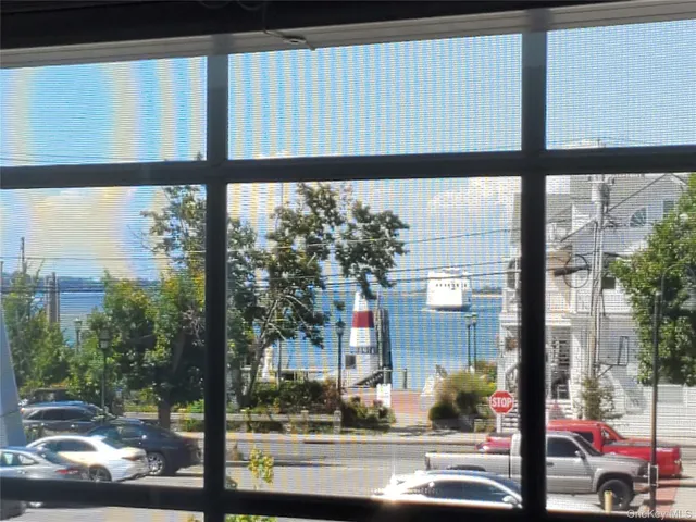 $2,400 | 100 Mariners Way, Port Jefferson, NY 11777