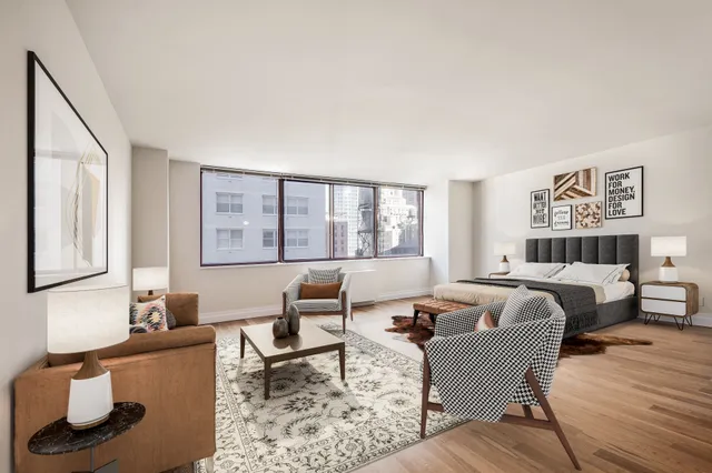 $3,904 | 260 West 52nd Street, Unit 10A | Theater District