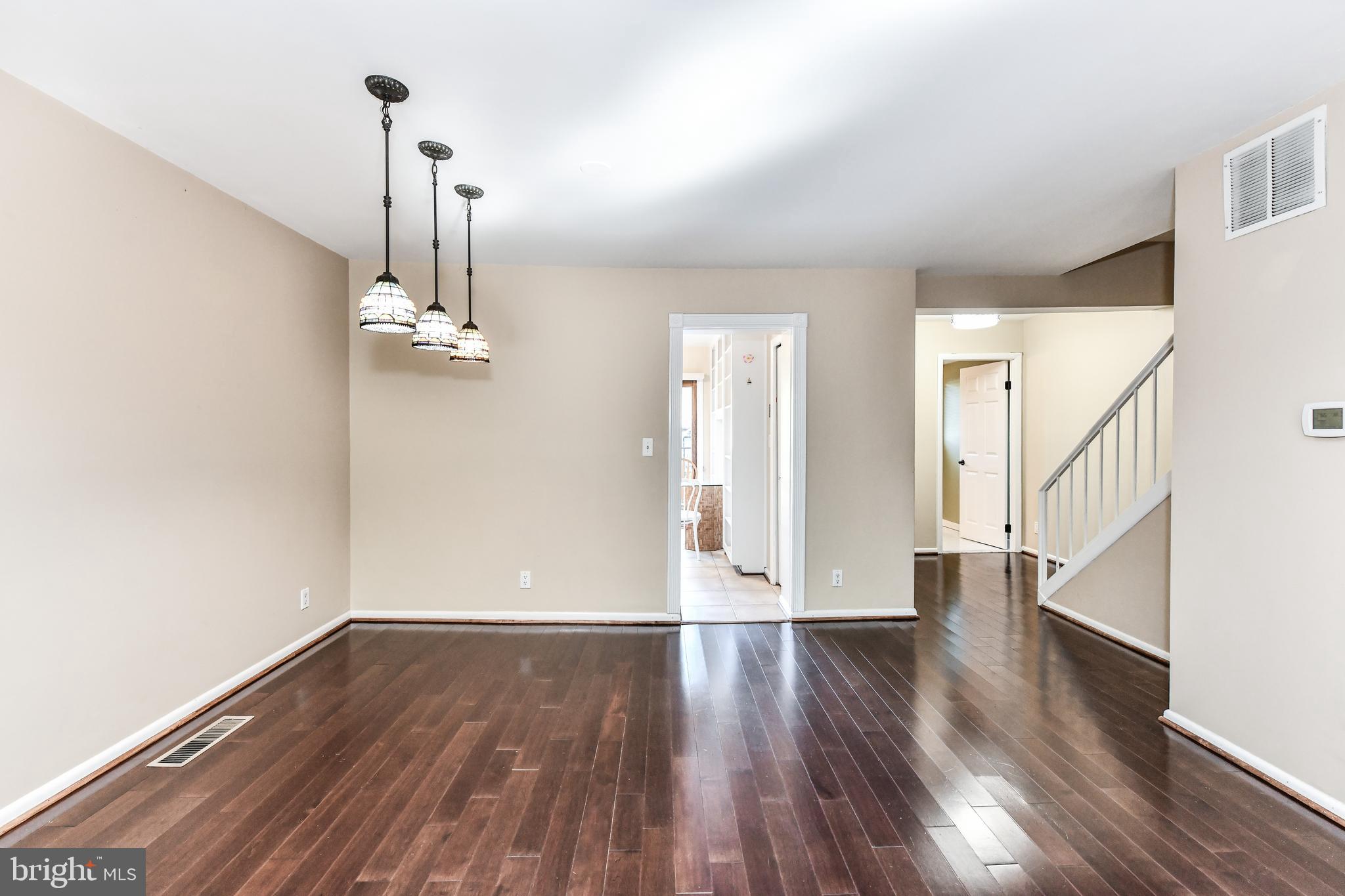1621 Valencia Way Reston, VA 20190 - Photo 13 of 44 Dining Rm