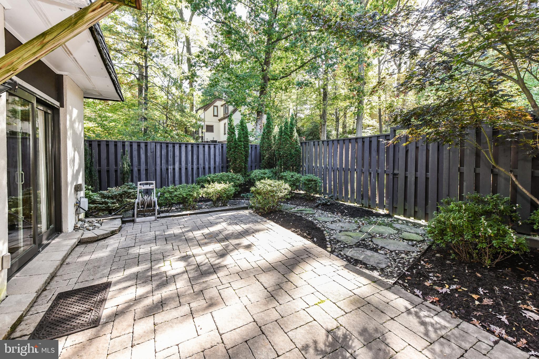 1621 Valencia Way Reston, VA 20190 - Photo 40 of 44 Patio