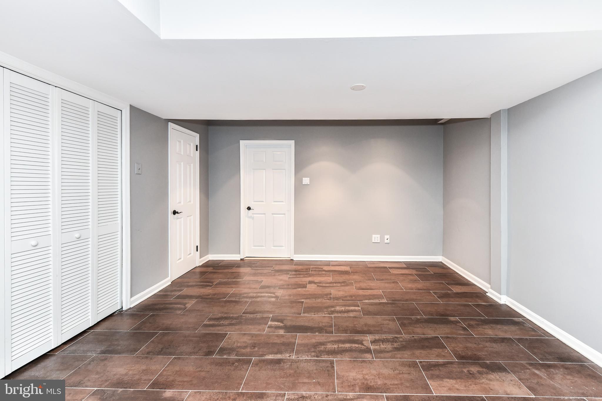 1621 Valencia Way Reston, VA 20190 - Photo 4 of 44 Family Rm