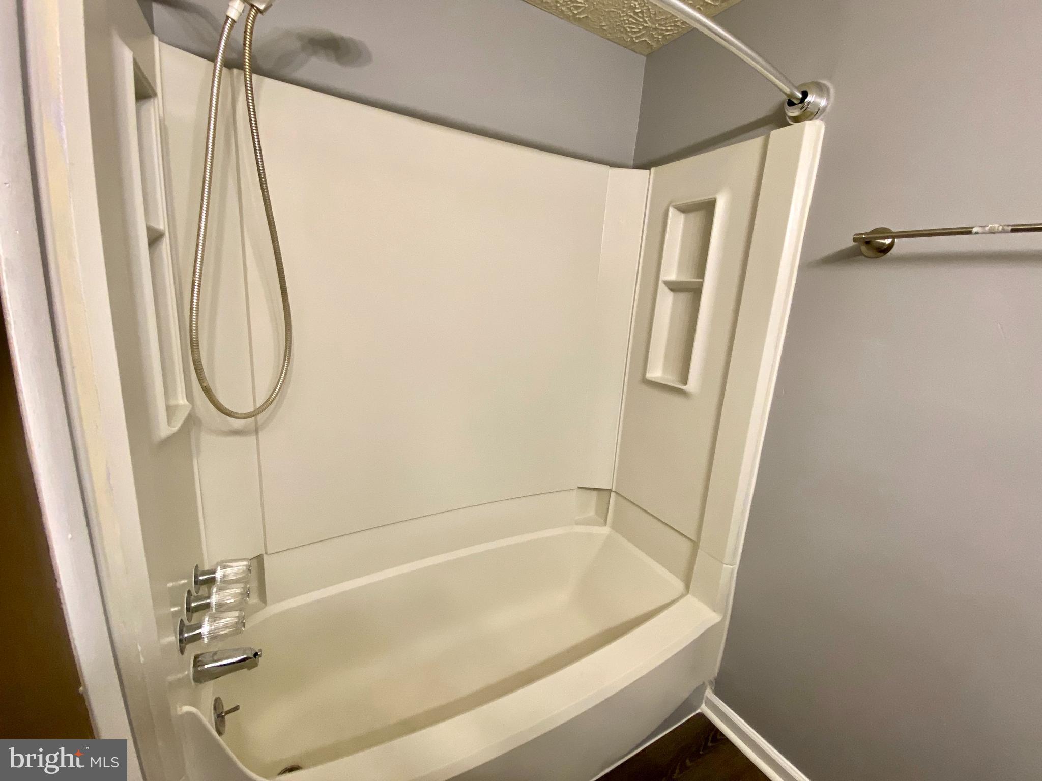 995 Heather Ridge Drive, Unit 4H Frederick, MD 21702 - Photo 18 of 24 Gallery Image 18