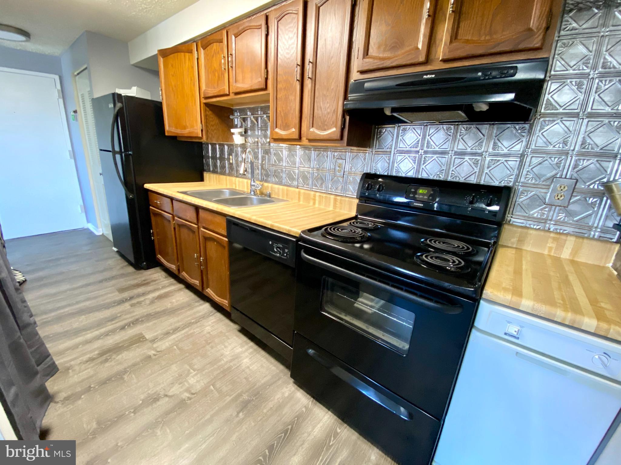 995 Heather Ridge Drive, Unit 4H Frederick, MD 21702 - Photo 8 of 24 Gallery Image 8