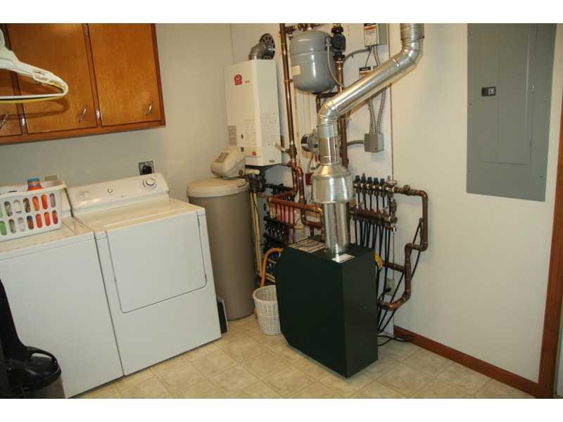 490 Harbor View Drive Russells Point, OH 43348 - Photo 13 of 25