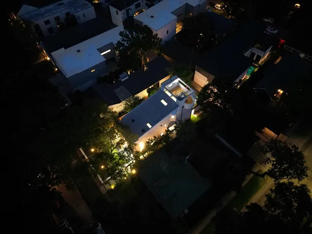 $1,695,000 | 2135 Quenby Street, Houston, TX 77005