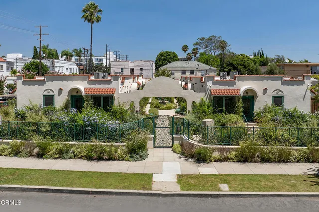 $5,950,000 | 750 North Edinburgh Avenue, Los Angeles, CA 90046