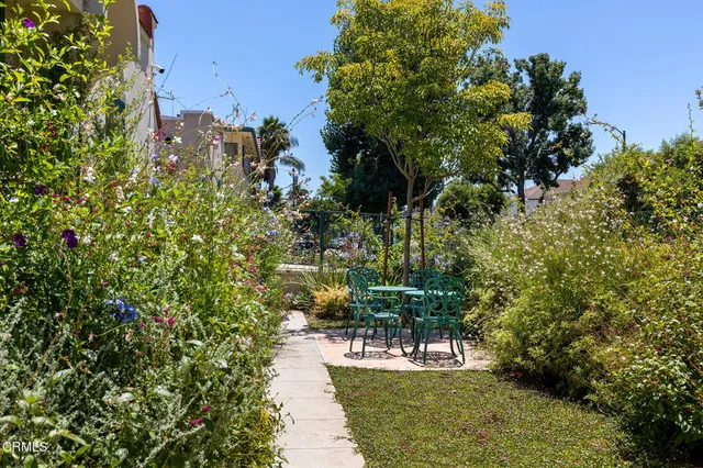 $5,950,000 | 750 North Edinburgh Avenue, Los Angeles, CA 90046