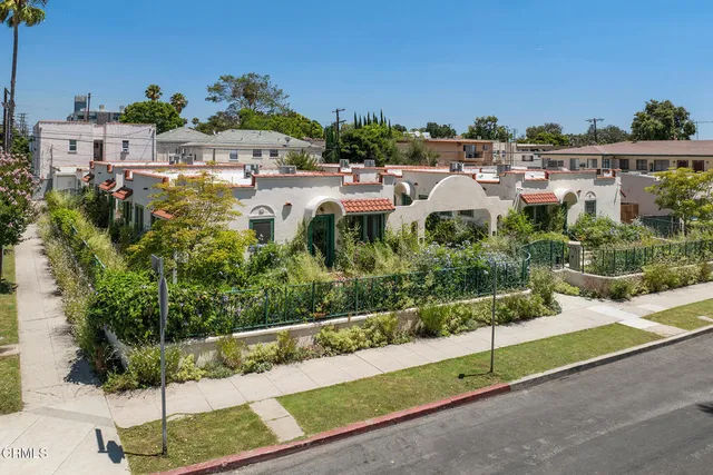 $5,950,000 | 750 North Edinburgh Avenue, Los Angeles, CA 90046