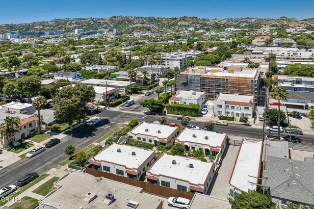 $5,950,000 | 750 North Edinburgh Avenue, Los Angeles, CA 90046