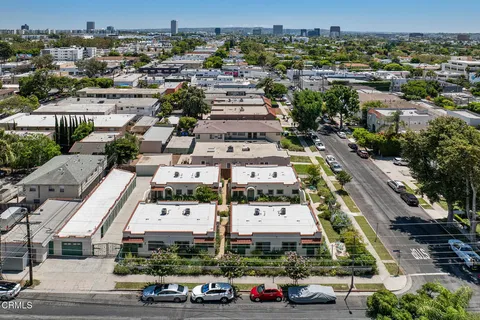 $5,950,000 | 750 North Edinburgh Avenue, Los Angeles, CA 90046