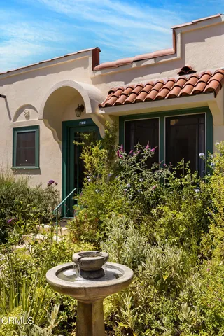 $5,950,000 | 750 North Edinburgh Avenue, Los Angeles, CA 90046