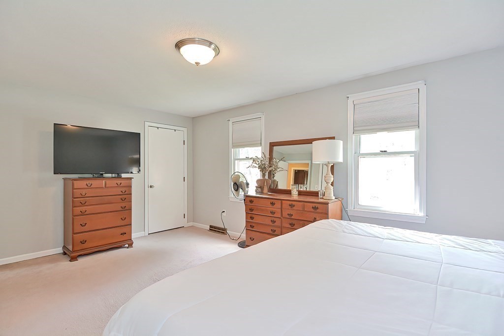 10 Chestnut Road Groton, MA 01450 - Photo 12 of 41