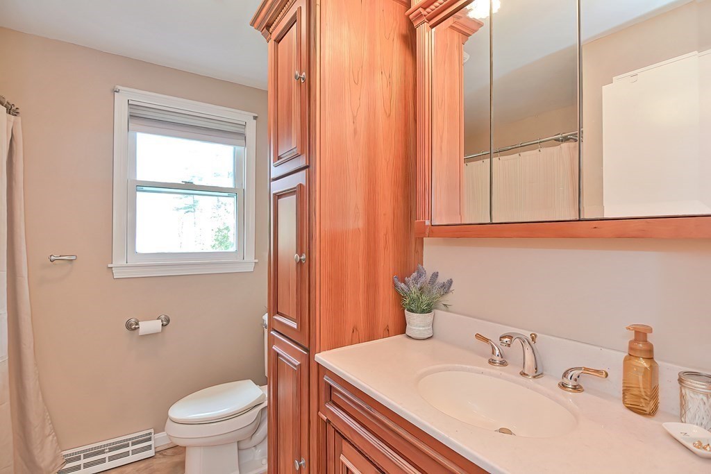 10 Chestnut Road Groton, MA 01450 - Photo 16 of 41