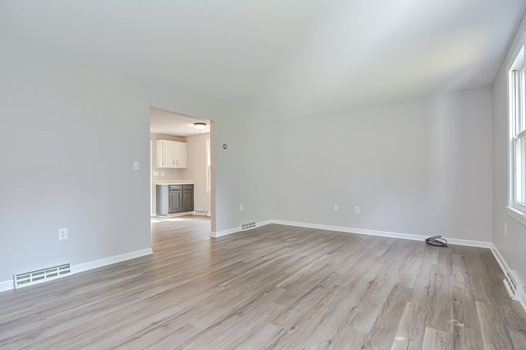 10 Chestnut Road Groton, MA 01450 - Photo 19 of 41