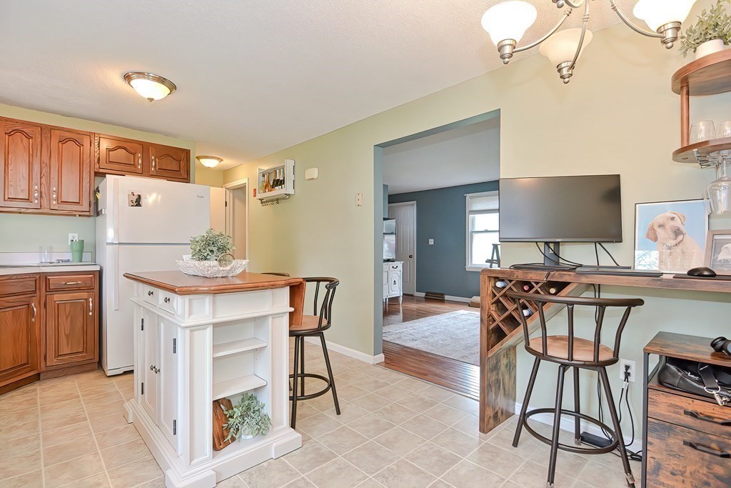 10 Chestnut Road Groton, MA 01450 - Photo 2 of 41