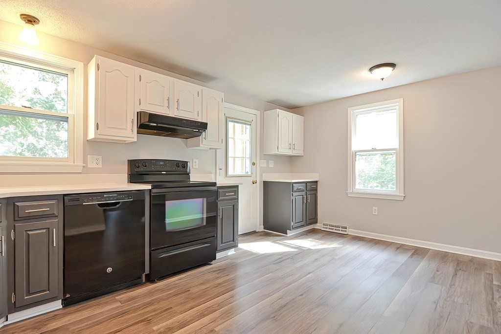 10 Chestnut Road Groton, MA 01450 - Photo 24 of 41