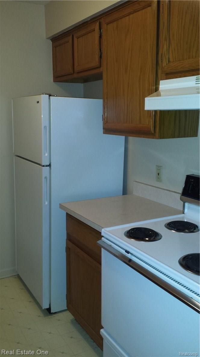 15062 Riverside Drive Sterling Heights, MI 48313 - Photo 5 of 15 20151210_133849.jpg