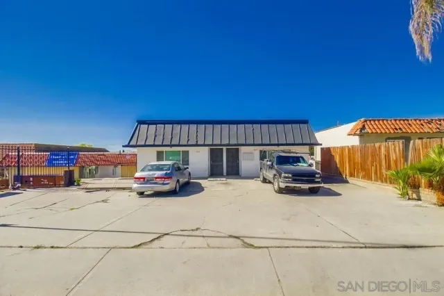 $1,299,999 | 734-738 Grand Avenue, Spring Valley, CA 91977