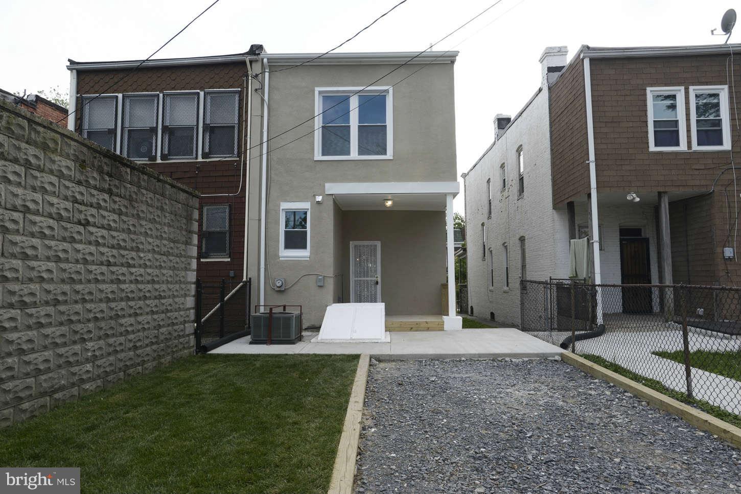 3627 Reisterstown Road Baltimore, MD 21215 - Photo 6 of 30 Exterior (Rear) Yard with carport