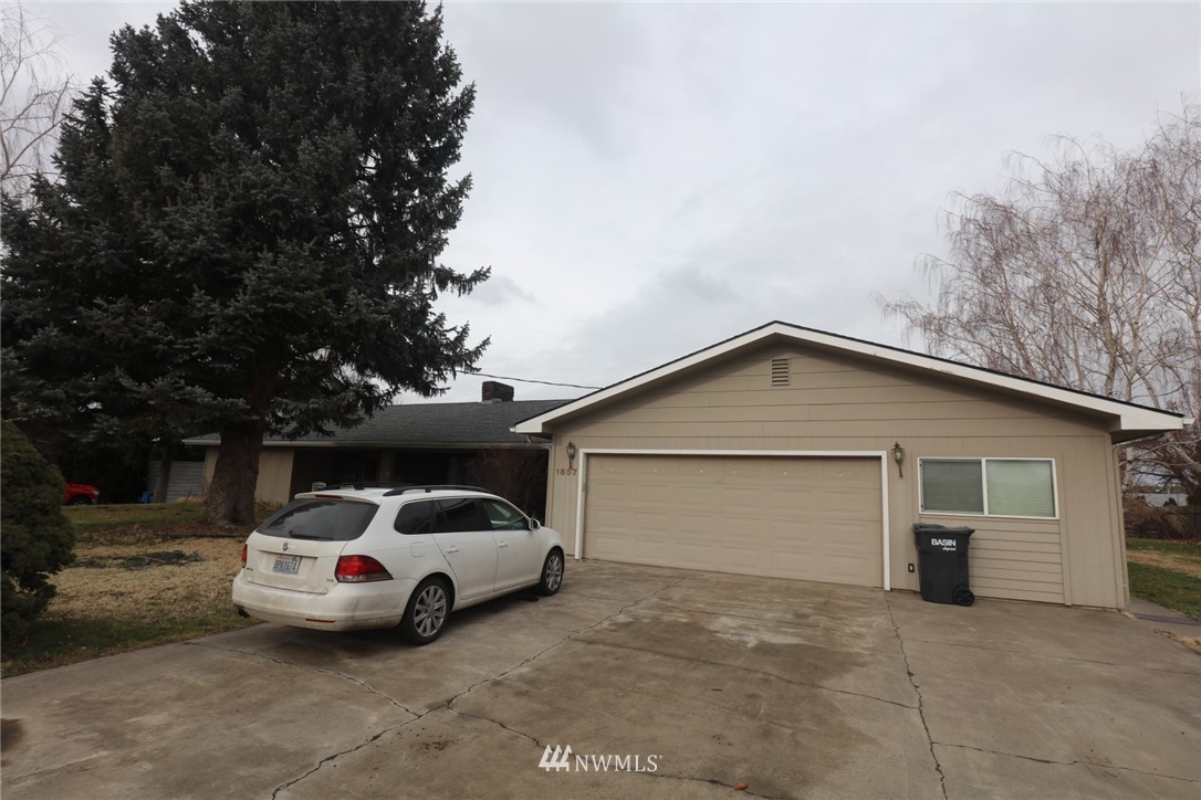 1857 Reser Road Walla Walla, WA 99362 - Photo 1 of 13 Gallery Image 1