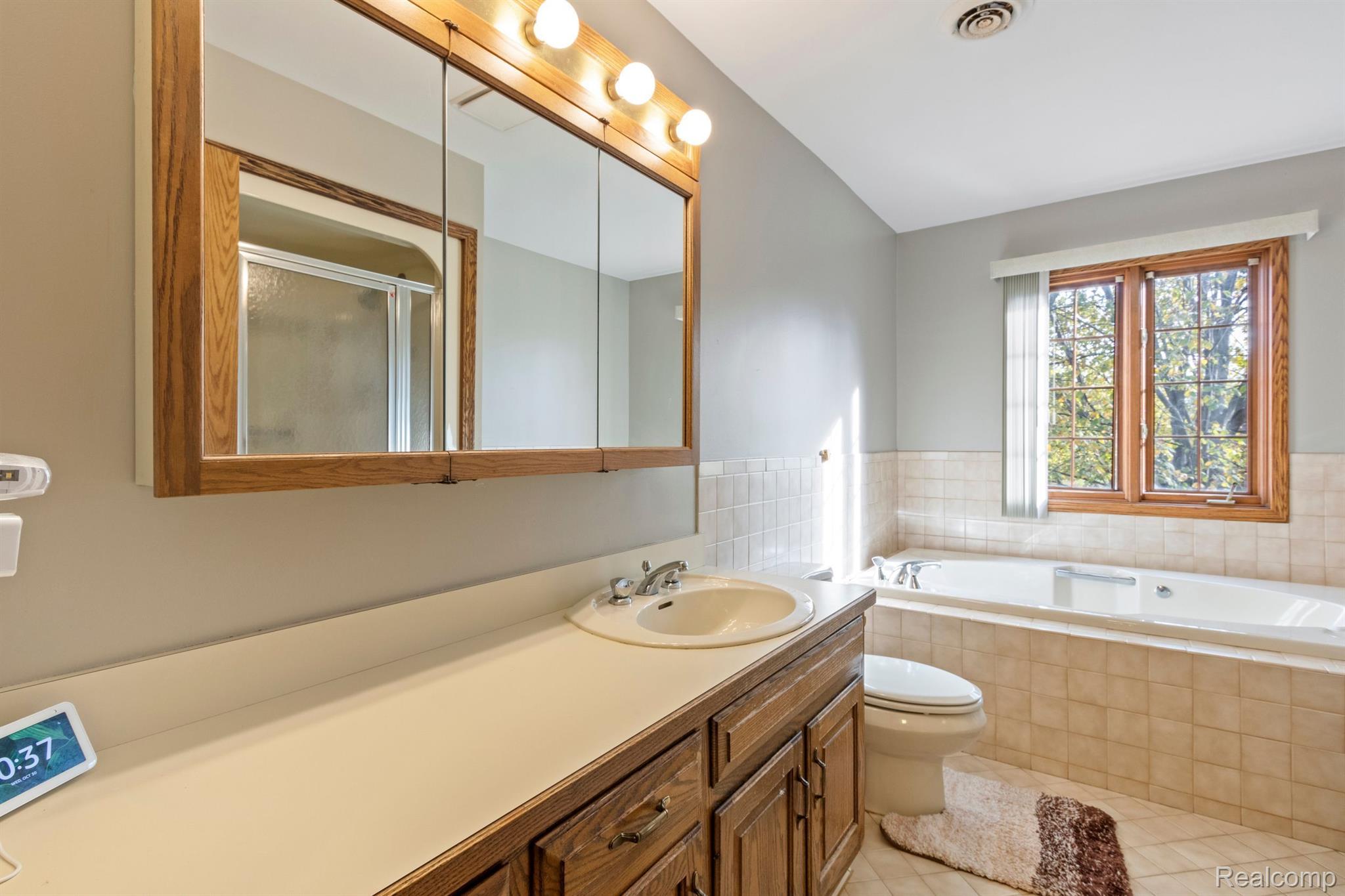 5345 Chicago Road Warren, MI 48092 - Photo 14 of 31 Gallery Image 14