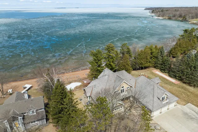 $1,899,900 | 1242 Maple Leaf Drive, Walker, MN 56484