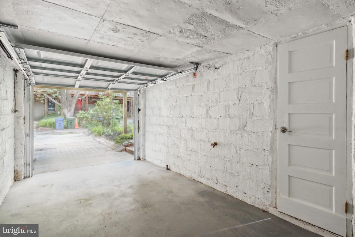 3706 Rexmere Road Baltimore, MD 21218 - Photo 22 of 26 Garage