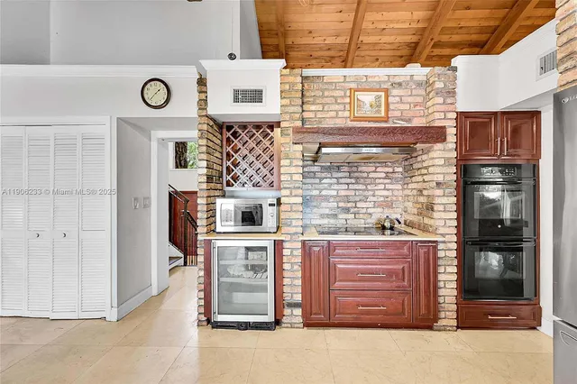 a view of a storage & utility room