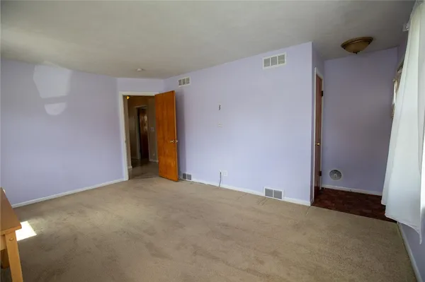 $184,900 | 379 Norran Drive, Irondequoit, NY 14621